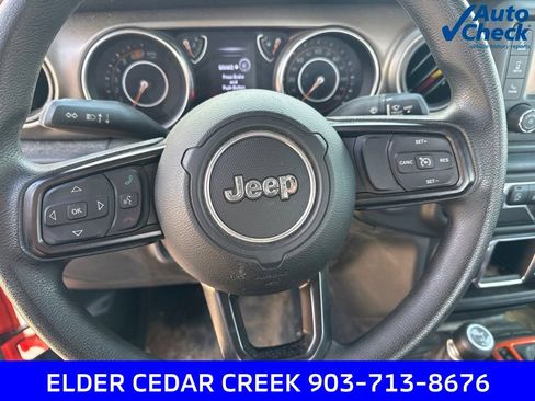 Used 2018 Jeep Wrangler Sport AWD/4WD image 15