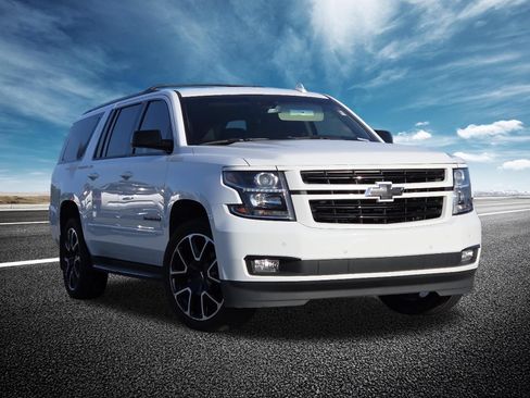 Used 2018 Chevrolet Suburban Premier AWD/4WD image 2