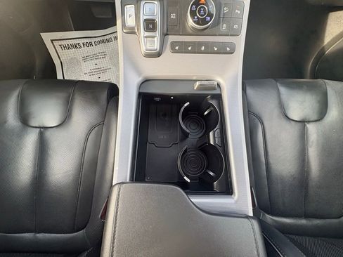 Used 2024 Hyundai Palisade Calligraphy image 16