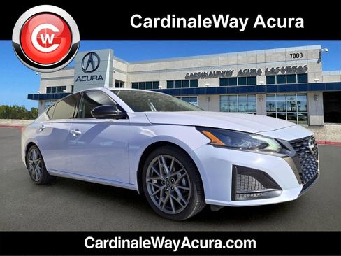 Used 2024 Nissan Altima 2.0 SR FWD image 1