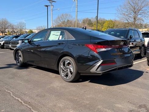 New 2026 Hyundai Elantra Limited FWD image 5