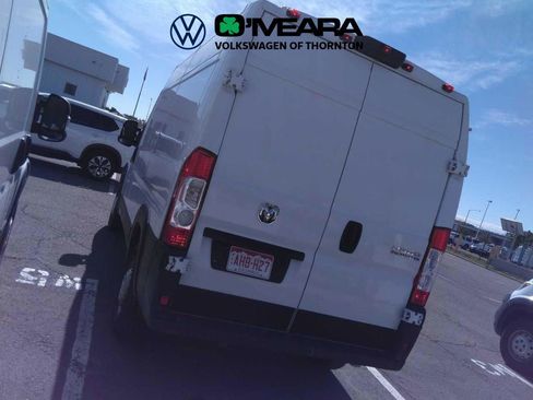 Used 2024 RAM ProMaster 2500 w/ Convenience Group FWD image 3