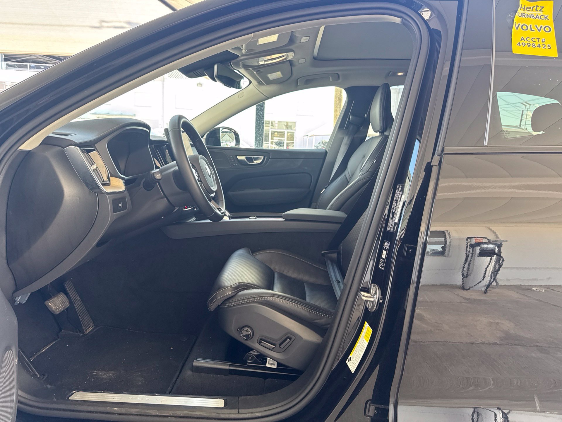 Certified 2026 Volvo XC60 B5 Ultra AWD/4WD image 12