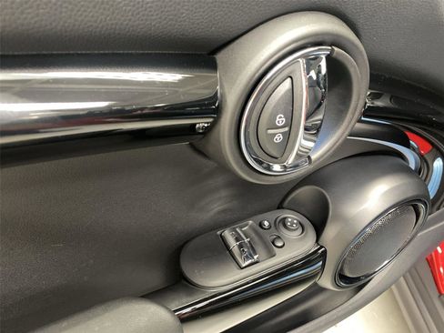 Used 2023 MINI Cooper S w/ Driver Assistance Package FWD image 19