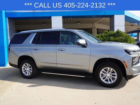 Used 2025 Chevrolet Tahoe LT AWD/4WD image 9