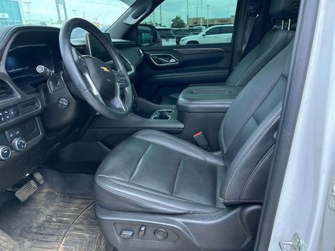 Used 2023 Chevrolet Tahoe LT w/ LT Signature Plus Package RWD image 9