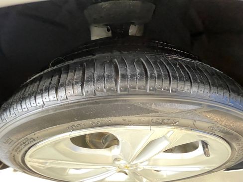 Used 2017 Chevrolet Cruze Premier image 24