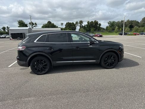 Used 2021 Lincoln Nautilus Reserve w/ Monochromatic Package AWD/4WD image 4