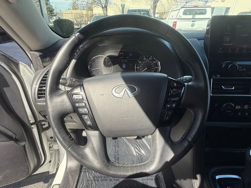 Used 2024 INFINITI QX80 Luxe image 14