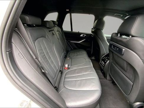 Used 2019 BMW X5 xDrive40i w/ M Sport Package image 20