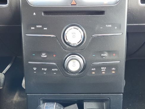 Used 2018 Ford Flex SEL w/ Equipment Group 202A FWD image 18