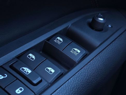 New 2026 Jeep Compass Trailhawk image 16