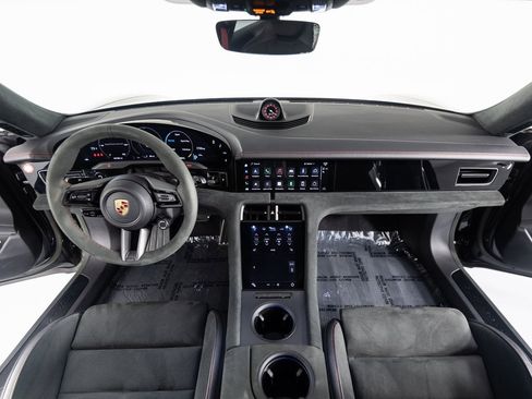 Certified 2023 Porsche Taycan GTS image 25