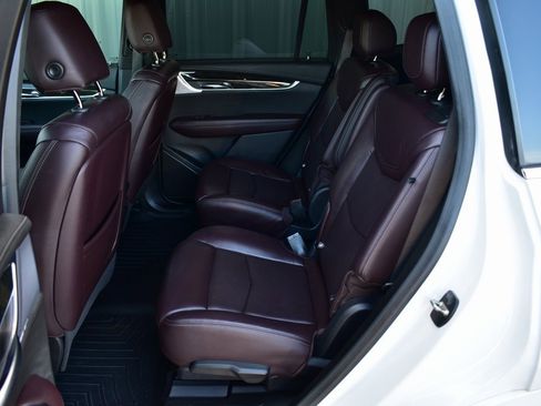 Used 2020 Cadillac XT6 Premium Luxury image 21