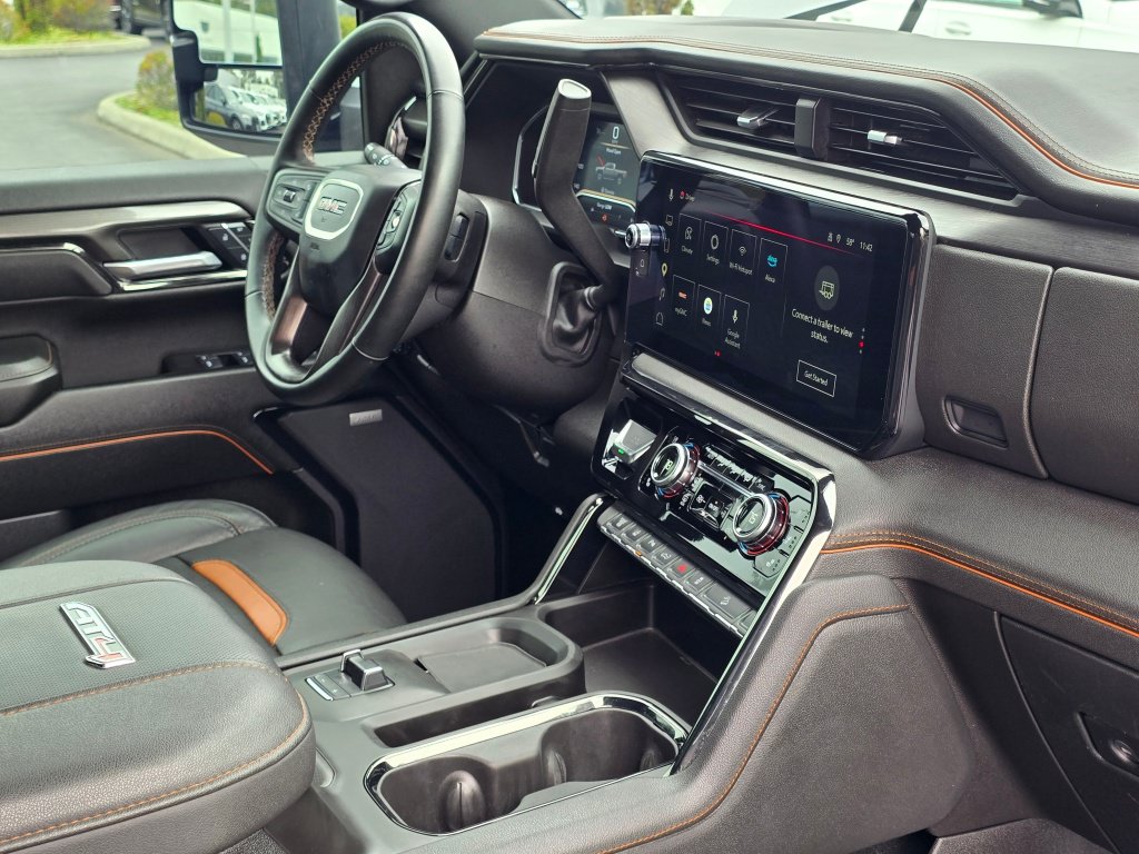 Used 2025 GMC Sierra 3500 AT4 w/ AT4 Premium Plus Package AWD/4WD image 28
