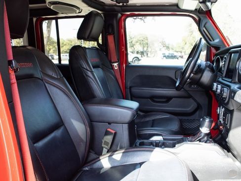 Used 2020 Jeep Wrangler Unlimited Rubicon w/ Quick Order Package 28Y Recon image 17