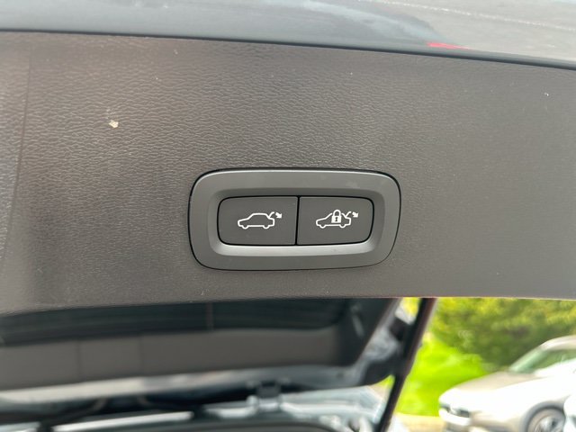 Used 2023 Volvo XC40 B5 Plus w/ Driver Assist Package AWD/4WD image 20