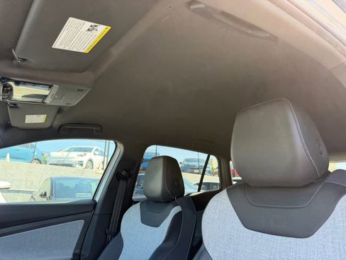 Used 2023 Volkswagen ID.4 Pro AWD/4WD image 18