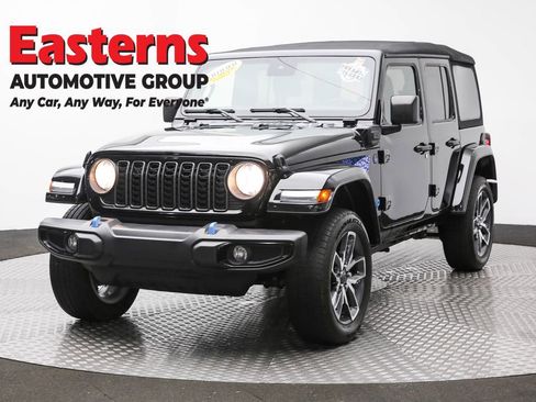 Used 2024 Jeep Wrangler Unlimited AWD/4WD image 1