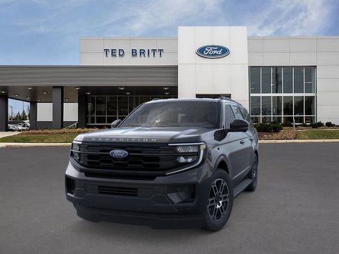 New 2026 Ford Expedition Active AWD/4WD image 3