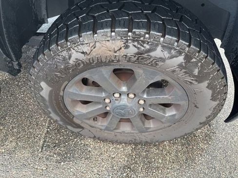 Used 2019 RAM 2500 Laramie w/ Night Edition AWD/4WD image 5