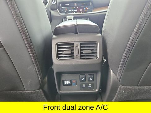 Used 2024 Nissan Rogue Platinum w/ Platinum Premium Package FWD image 14