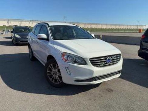 Used 2015 Volvo XC60 T5 image 1