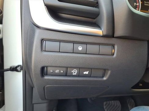 New 2026 Nissan Rogue SV image 18