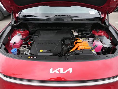 Used 2023 Kia Niro EX Touring image 30