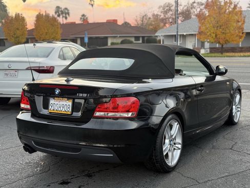 Used 2012 BMW 135i Convertible image 25