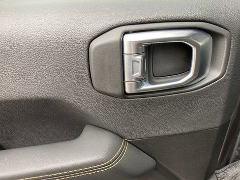 Used 2024 Jeep Wrangler Sahara w/ Safety Group image 25