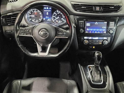 Used 2021 Nissan Rogue Sport SL w/ Premium Package image 22