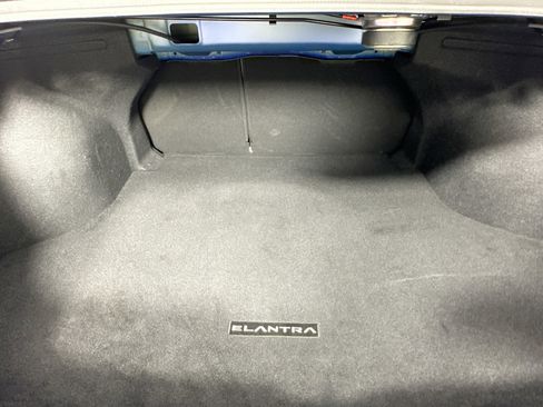 Used 2023 Hyundai Elantra Limited image 27