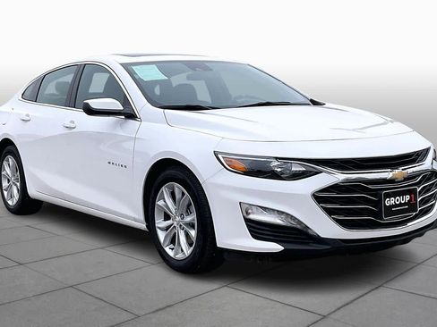 Used 2024 Chevrolet Malibu LT image 2