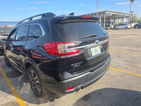 Used 2023 Subaru Ascent Limited w/ Technology Package image 3