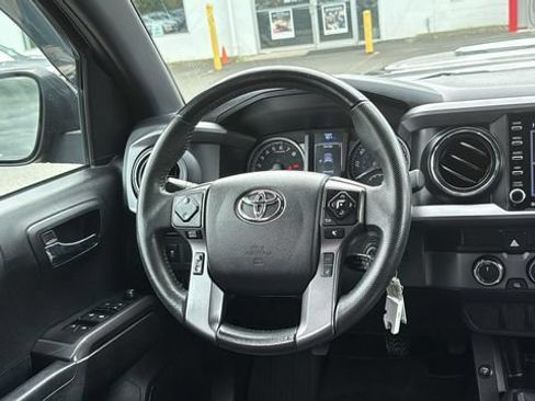 Certified 2022 Toyota Tacoma TRD Sport AWD/4WD image 20