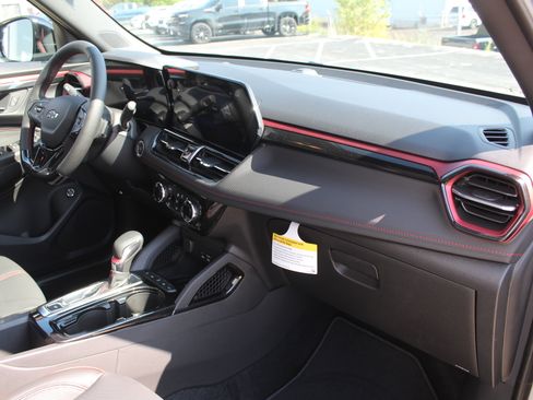 New 2026 Chevrolet TrailBlazer RS w/ Convenience Package AWD/4WD image 18