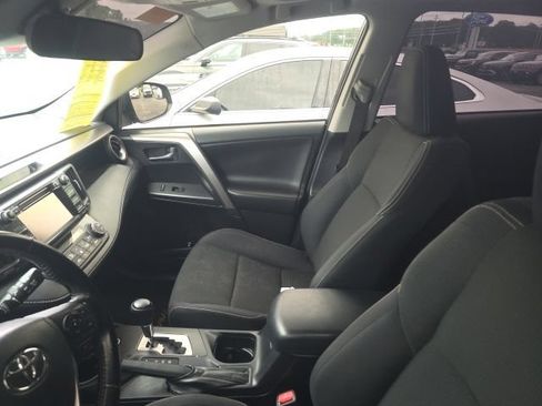 Used 2017 Toyota RAV4 XLE w/ Protection Package FWD image 11
