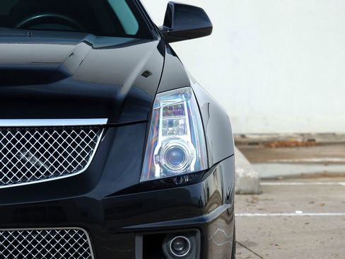 Used 2009 Cadillac CTS V RWD image 21