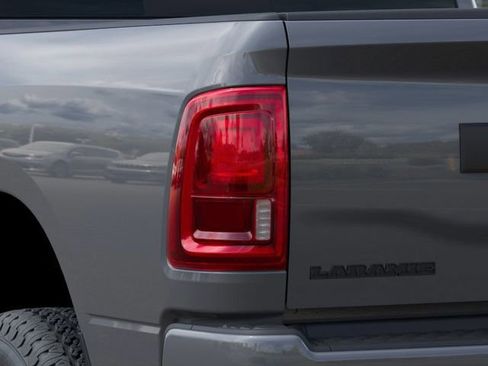 New 2026 RAM 3500 Laramie AWD/4WD image 9