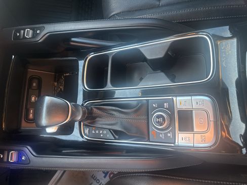 Used 2020 Kia Telluride SX AWD/4WD image 24