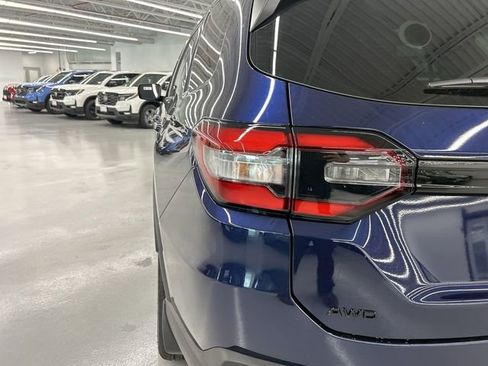 Used 2025 Honda Pilot Sport image 29