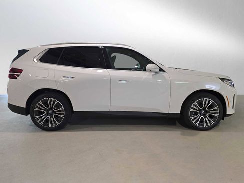 New 2026 BMW X3 xDrive30 w/ Premium Package AWD/4WD image 2
