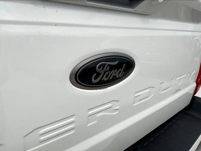 Used 2024 Ford F250 Lariat w/ Black Appearance Package AWD/4WD image 30