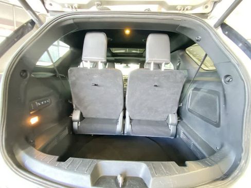 Used 2018 Ford Explorer Sport w/ Equipment Group 401A AWD/4WD image 28