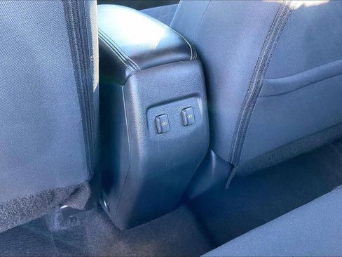 Used 2024 Nissan Kicks SV image 18