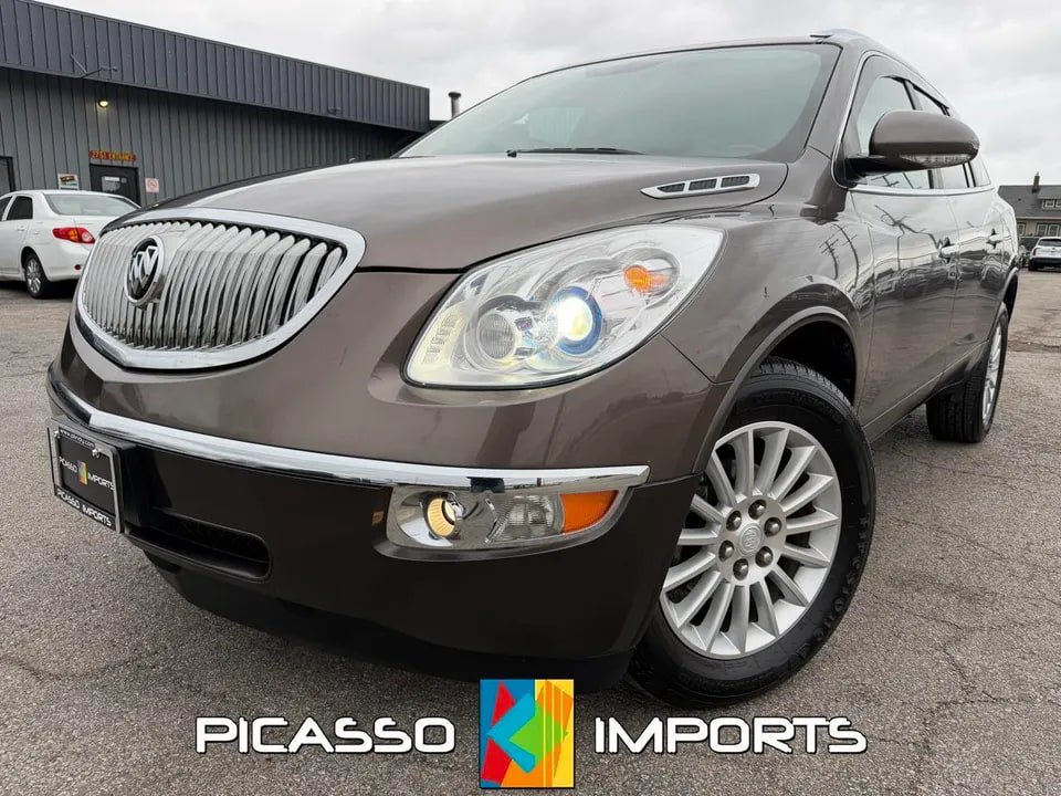 Used 2010 Buick Enclave CX FWD image 1
