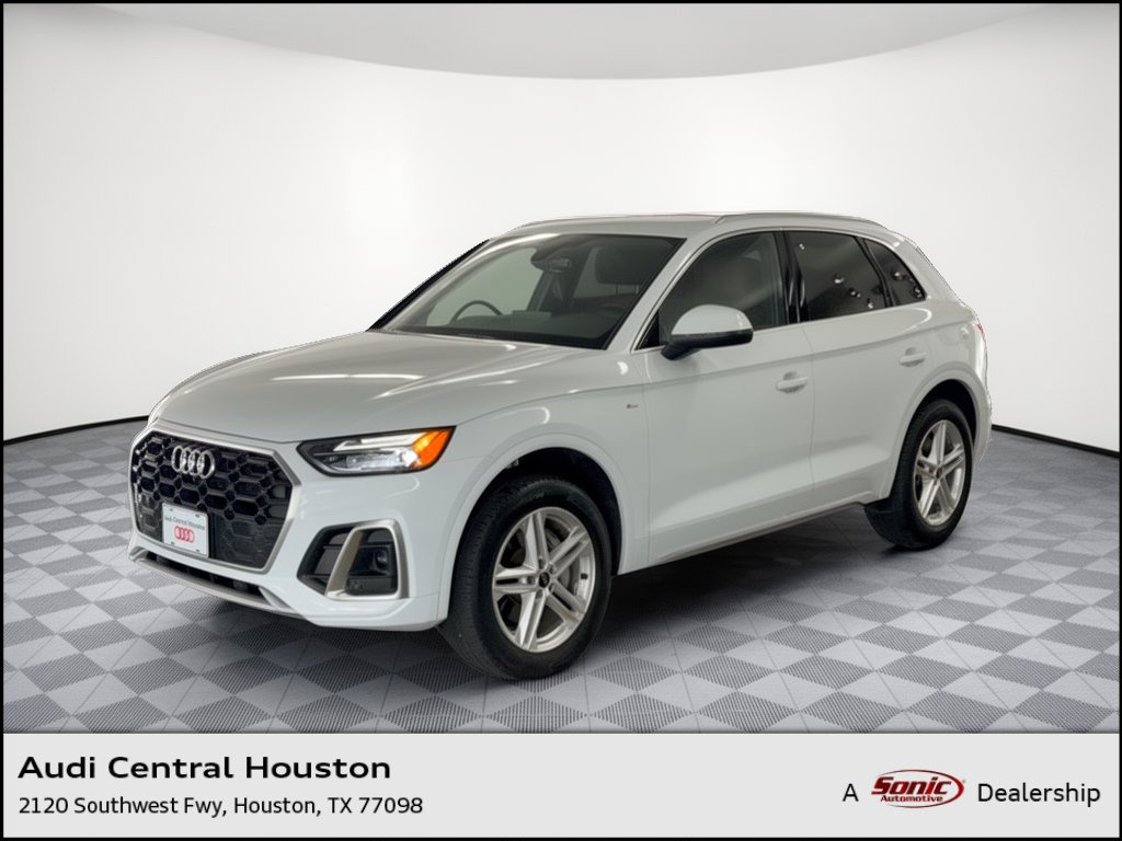 Used 2024 Audi Q5 e Premium w/ Convenience Package AWD/4WD image 1