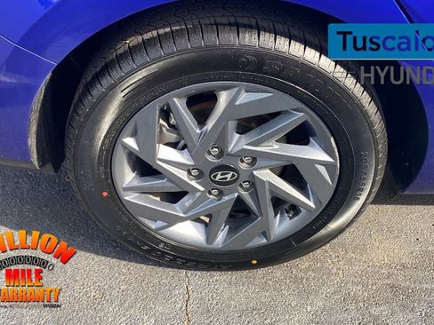 Used 2024 Hyundai Elantra SEL image 8