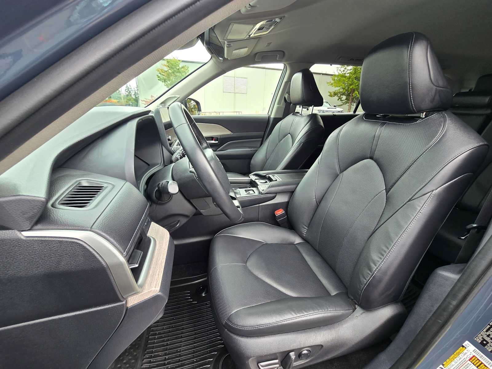 Used 2024 Toyota Grand Highlander AWD Hybrid image 22